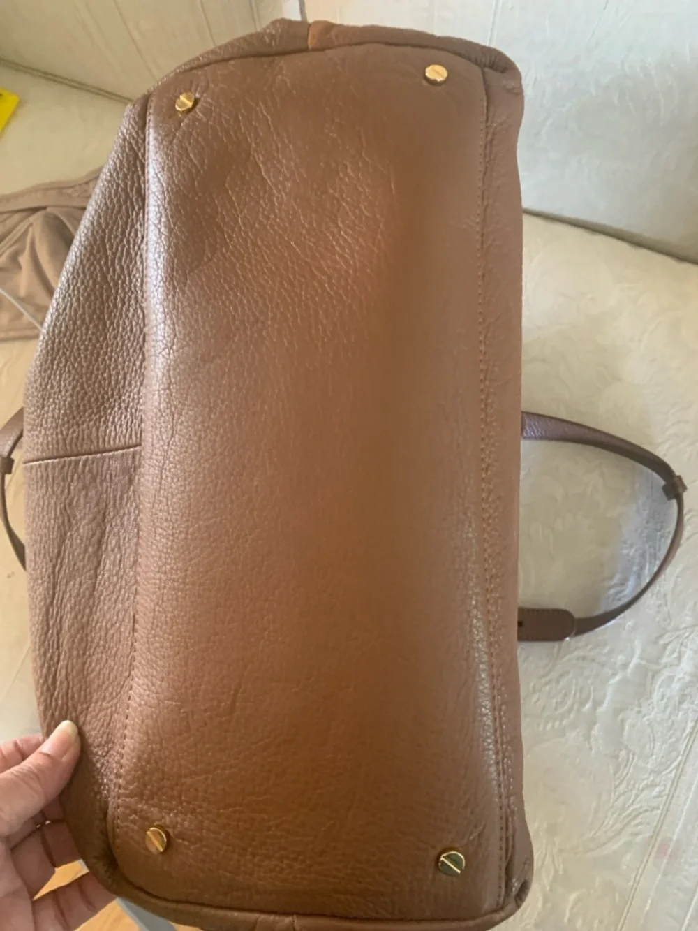 Tory Burch Brown Leather Shoulder Bag with Gold Logo - Picture 10 of 10
